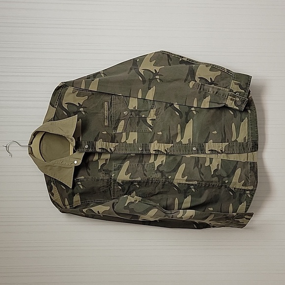 Levi's Sykes reversible camo/khaki XL snap front shirt 100% cotton. - Picture 1 of 8